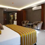 Hotel Vela &
