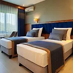 Hotel Vela &