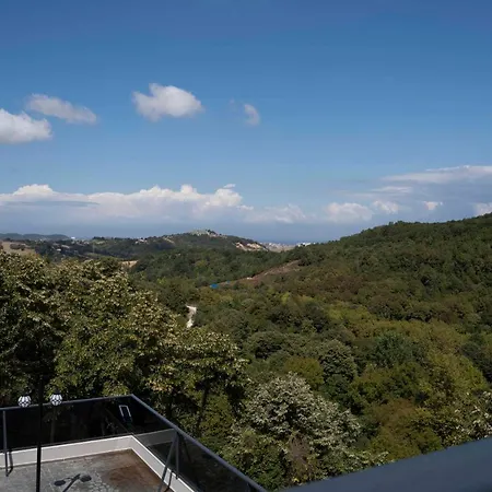 Vela & Hotel 4*