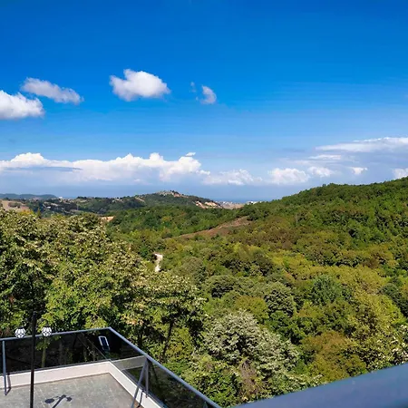 Vela & Hotel 4*