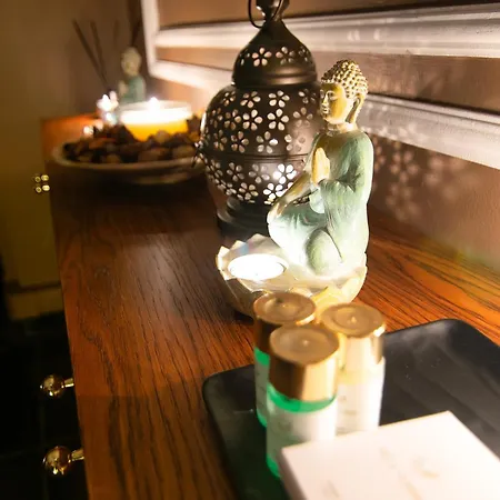 Vela & Γιάλοβα