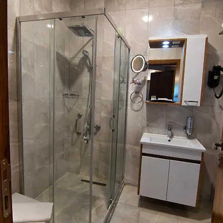 Ξενοδοχείο Vela & 4*