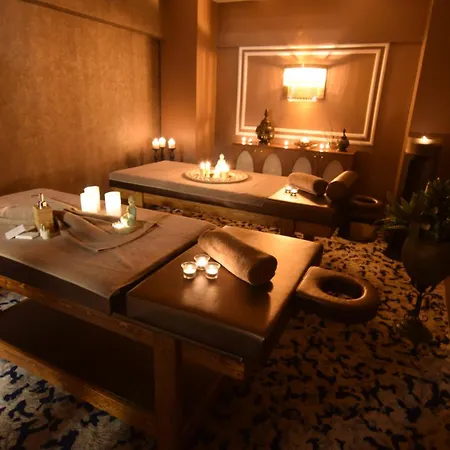 Vela & Ξενοδοχείο 4*