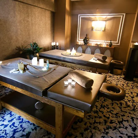 Vela & Hotel 4*